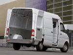 Mercedes-Benz Sprinter Street Van 2000 года
